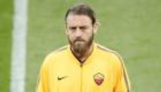 مظاهرات في أمريكا رفضا لرحيل دي روسي عن روما