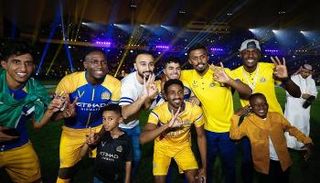 لاعبو النصر 