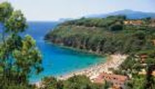 جزيرة سياحية ترد التكاليف لزائريها إذا هطلت الأمطار وأفسدت عطلتهم