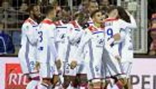 مدرب البرازيل يقترب من قيادة ليون