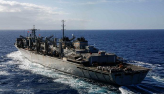 صور لصواريخ على زوارق صغيرة أثارت مخاوف أمريكا