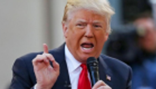 ترامب ينفي وجود خلاف مع مساعديه بشأن إيران