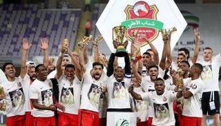 شباب الأهلي توج بكأس الخليج العربي وكأس رئيس الدولة