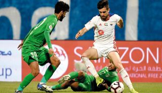 الشارقة ضد فريق الإمارات