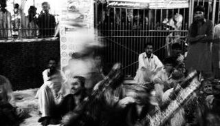 عمل الفنان فريد ألفي في الدورة السابقة من مسابقة "الشارقة، وجهة نظر"