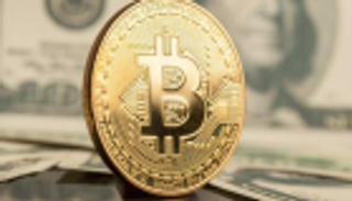 بيتكوين تعود إلى الربح مجددا بعد تكبدها خسائر كبيرة 