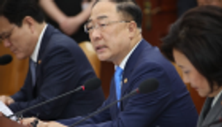 سيؤول تلمح للتدخل في سوق الصرف لمواجهة التوتر التجاري