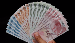 تواصل انهيار الليرة التركية 
