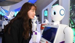 صفقات بـ15 مليار دولار في مؤتمر الذكاء بالصين