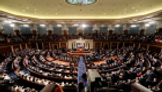 وزير الدفاع الأمريكي ورئيس الأركان يقدمان إحاطتهما للكونجرس حول إيران