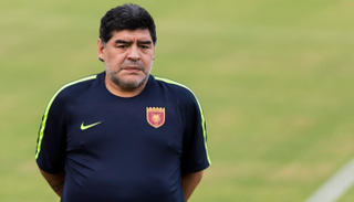 اللاعب الأرجنتيني مارادونا