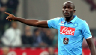 نابولي يرفض عرضا جديدا من مانشستر يونايتد لضم كوليبالي