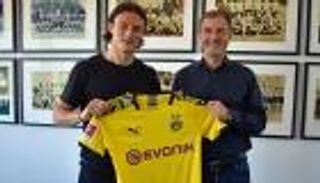 دورتموند يضم ظهير ألمانيا