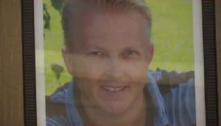 الراحل جوناثان سيكس 