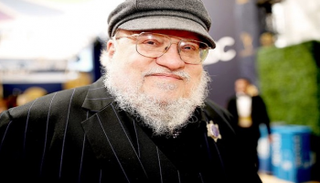 الكاتب جورج مارتن.