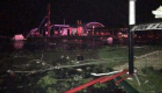 بالصور.. 3 قتلى في إعصار عنيف بميسوري الأمريكية