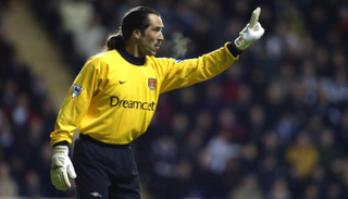 سيمان أسطورة أرسنال