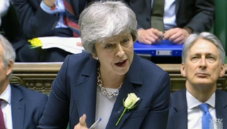 رئيسة وزراء بريطانيا تيزيرا ماي