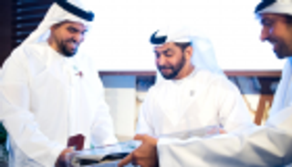 حسين الجسمي "سفيراً فوق العادة" للهلال الأحمر الإماراتي