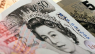 0.4 % ارتفاعا بالإسترليني بعد استقالة ماي