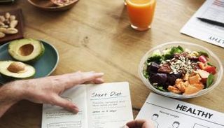 5 نصائح لخسارة الوزن دون رجيم.. أبرزها تجنب التوتر 