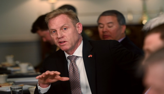 وزير الدفاع الأمريكي بالوكالة باتريك شاناهان