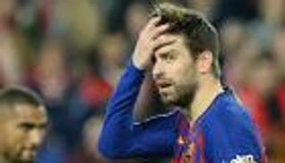 بيكيه يستعيد أسوأ لحظة بالموسم قبل نهائي كأس الملك