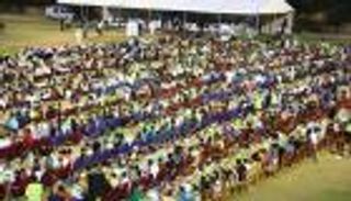 بالصور.. جمعية الشارقة تقيم أكبر إفطار خيري للأيتام بالأردن