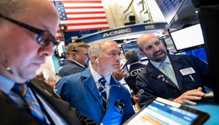 وول ستريت تغلق مرتفعة