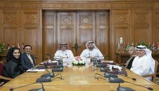 مجلس أمناء جائزة التميز الحكومي العربي يعقد أول اجتماع له في القاهرة