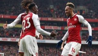 لاعبو أرسنال    