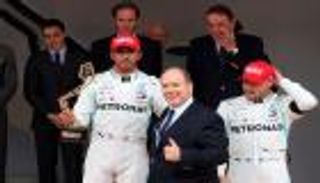 هاميلتون يتوج بجائزة موناكو الكبرى