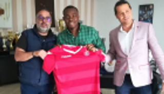 النجم الساحلي يتعاقد مع مهاجم الأهلي المصري الهارب