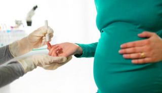 ارتفاع السكر أثناء الحمل يزيد مخاطر إصابة الأطفال بالسمنة