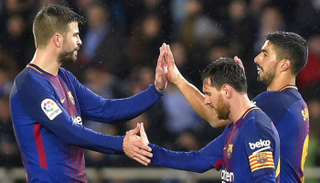 ميسي وبيكيه وسواريز