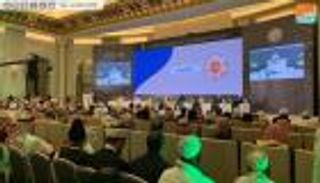 عبدالله بن بيه: ليس غريبا ريادة السعودية لتعزيز الوسطية