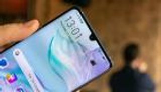 هبوط صادم في سعر أحدث هواتف هواوي.. خسر 90% من قيمته