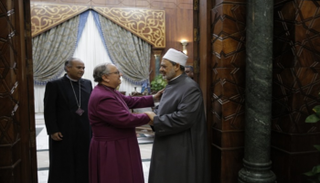 شيخ الأزهر يستقبل المطران منير حنا