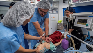 فريق التدريب يتألف من 28 مختصا