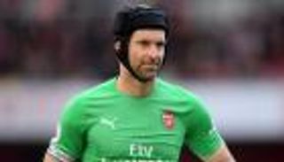 بيتر تشيك يوضح الفارق بين تشيلسي وأرسنال