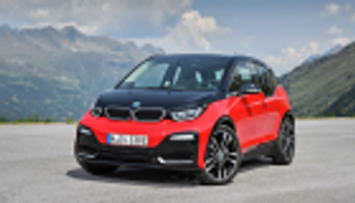 بالصور.. BMW تكشف عن خطط التحول للطاقة النظيفة