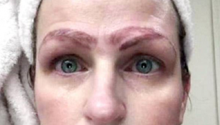 جامي ليدبيتر فوجئت بـ4 حواجب