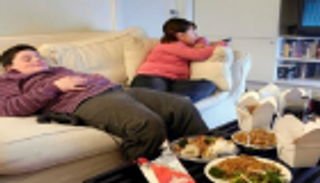 بدانة المراهقة تهدد قلوب الرجال في الكبر