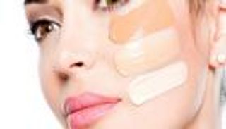 تحذيرات من وضع كريم الأساس في الصيف.. يسد المسام