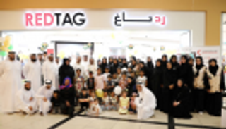 "كسوتكم فرحتنا".. فعالية إماراتية لشراء ملابس العيد للأيتام 