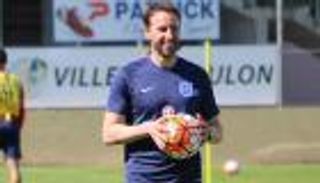 استبعاد ثنائي توتنهام من قائمة إنجلترا النهائية لصدام هولندا