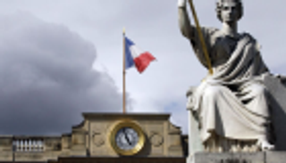 دراسة: الاقتصاد الفرنسي يقاوم التباطؤ الأوروبي والسترات الصفراء