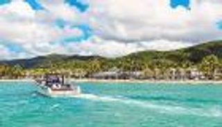 أبرز 4 فنادق حول العالم تقدم لنزلائها يخوتا للإبحار 