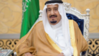 الملك سلمان يرحب بقادة الدول المشاركين في قمم مكة