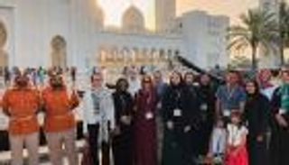 في الإمارات.. المتحدثة باسم الحكومة البريطانية تصوم لنشر التسامح